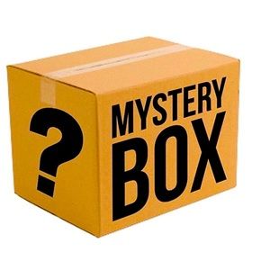 Women’s 5-7 mystery clothing items